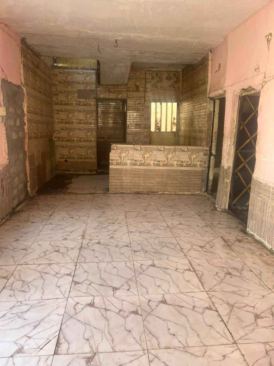 دار للبيع200متر
زراعي سند25
بحي الفرات.. شارع الطاقة
استقبال صالة مطبخ مفتوح وغرفتين وصحيات
وطارمة.. 
سعرة22مع المجال... بيع مستعجل..

***********
