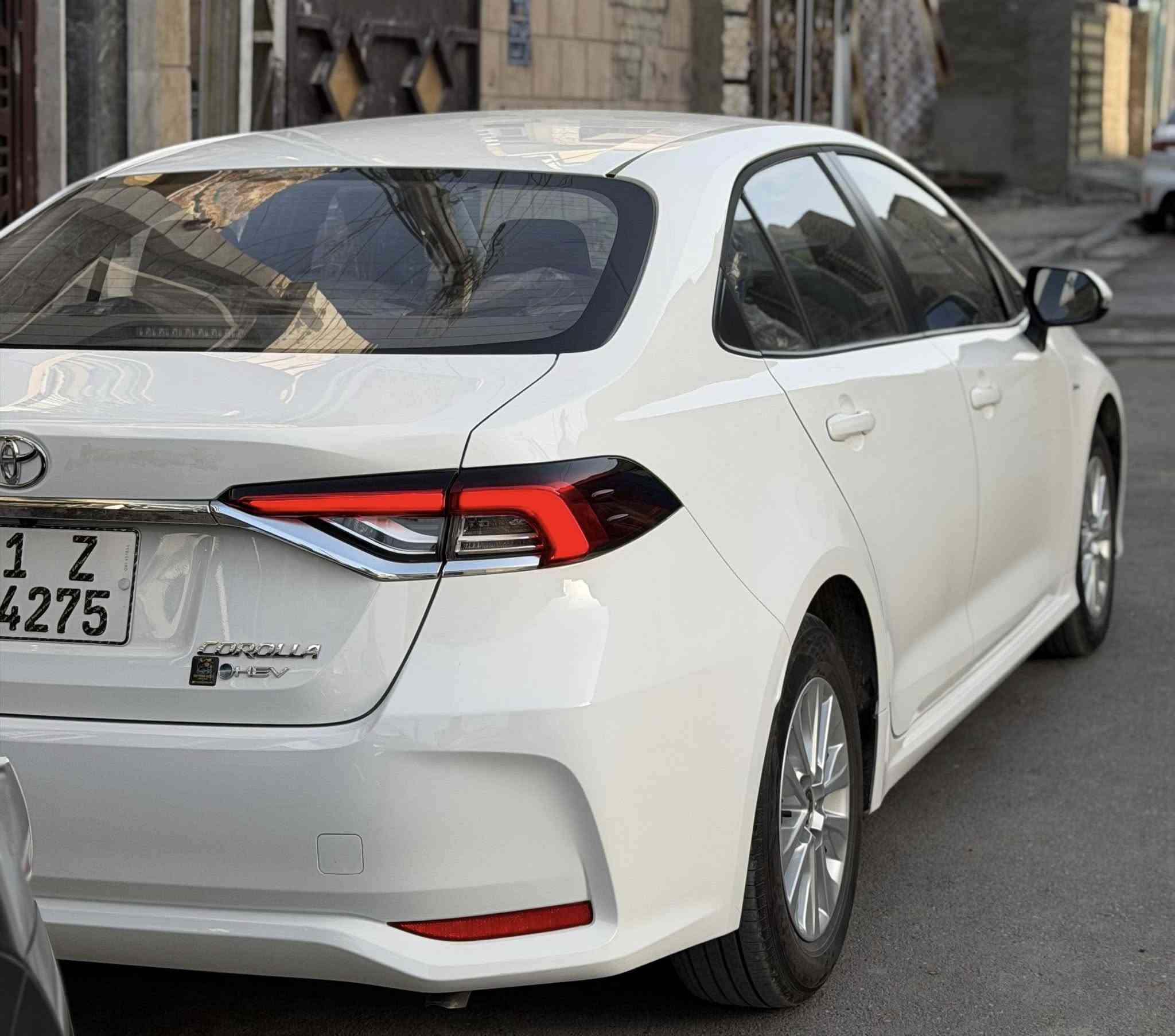 السلام عليكم
السعر 148 وبي مجال بسيط 
كورولا 2024 هايبرد شكل الخليجي 
مكفولة كفالة عامة من كلشي 
ماشية 10
رقم بغداد 
مواصفات سيارة لايت اوتو زينون 
رادار امامي 
شاشة كامرة 
هايبرد 
تحديد مسار 
وبعد مواصفاتة معروفة 
مكان السيارة بغداد المنصور 
سونار موجود 
***********
