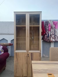 غراض مكتب كلش نضيفات ابيع شلع وابيع قطع الشراي راسلني خاص او واتساب ٠٧...