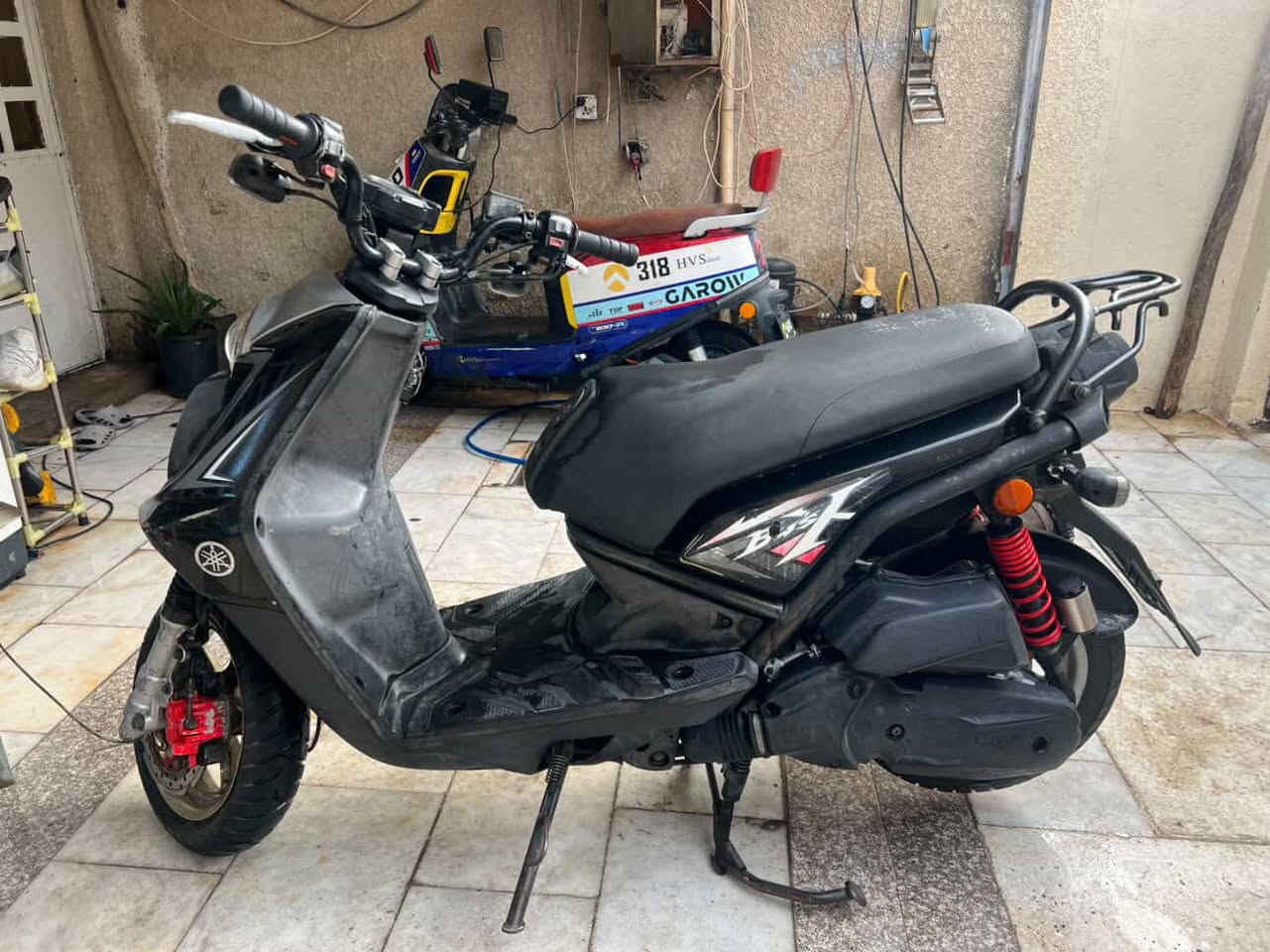 سلام عليكم دراجه جبلي نضيفه لدراجه خير من الله برغي ممفتوح منها جيب فيتر وتعال افحص عنوان بغداد الكريعات 
رقم:***********
