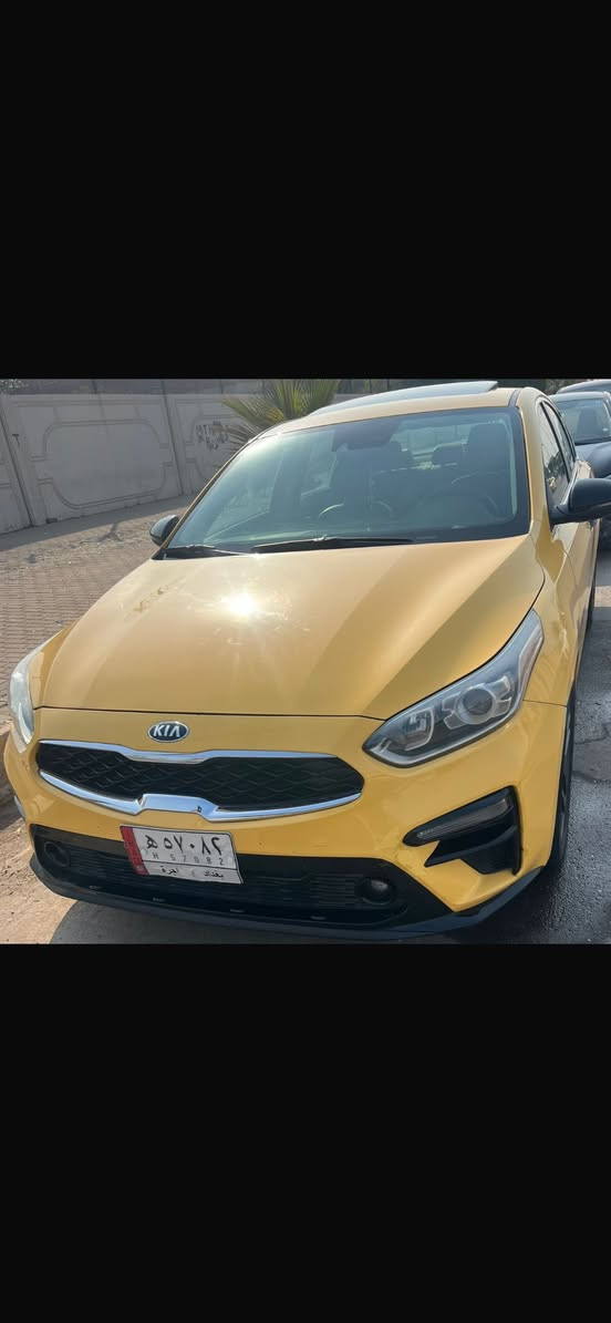 كيا فورتي موديل ٢١ بسمي حادث خلفي فول جيتي لاين السعر ١٤٢.  العنوان بغداد شارع فلسطين الهاتف ***********
