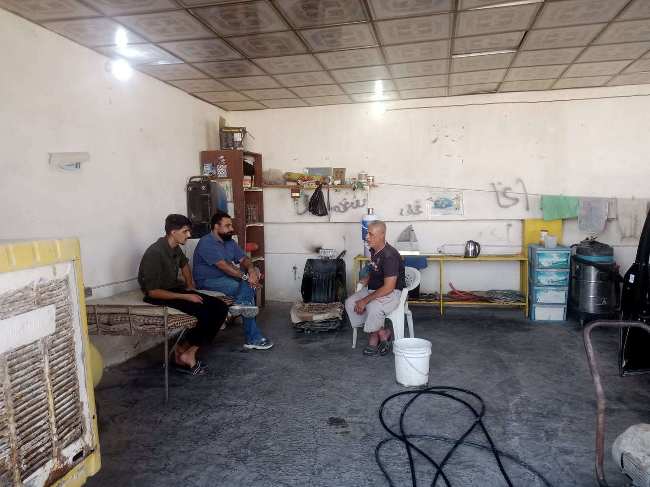 كرسته وعمل صبغ سيارة من تنعيم إلى الأساس والمواد كامله علينا 100 $. فقط اما اذا تلكيطات ارخص .. بَولش    *********** اوبارة خانقين
واتساب ايضآ
