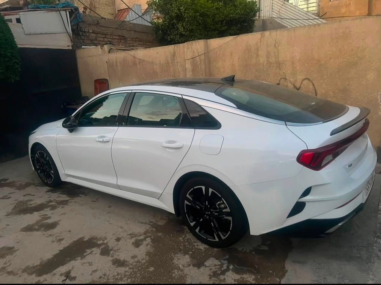 السلام عليكم K5 2021 فول مواصفات GT Lin حادثها قطعه وحده جاملغ سايق مبدل فقط وبارد قليل جاملغ خلفي وموجوده صور سونار بالمنشور رقم أربيل بسمي تحويل ثاني يوم هزه سنويه كله جديد مكان بغداد الدوره ***********
