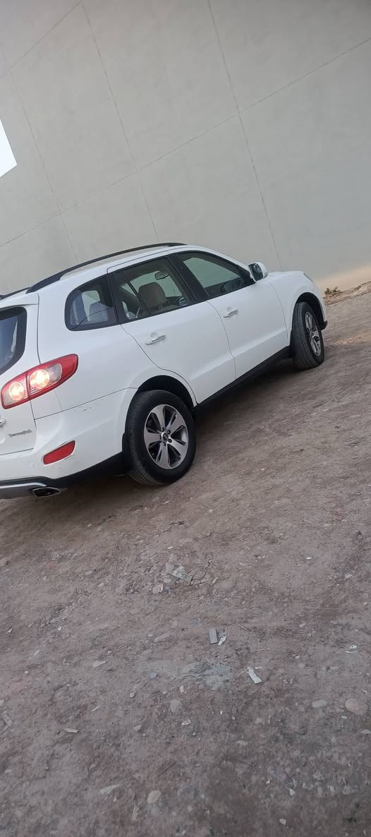 سلام عليكم سنتافي 2012محر4 كير شرط شرط التحويل السياره فوال موصفات تحكم ستيران تلاجه دخليه بني رمه مريات شفاط تبرئته مركزي ثلاثه قطع السياره ماشيه 157كيلو بيه شويه بارد السعر 150 ورقه ‏‪***********‬‏///‏‪***********‬‏
