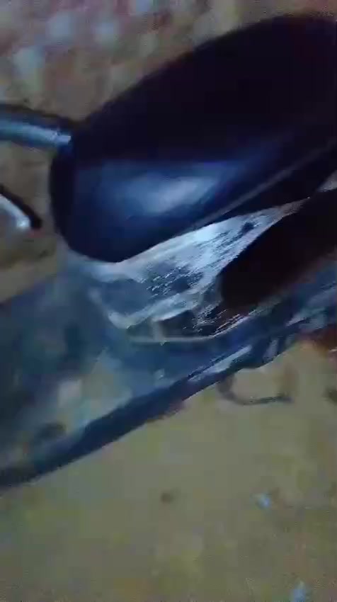 السلام عليكم دراجه بوليس للبيع جديده ماصار هواي من اخذتهه تحتاج تبديل نوزل فقط وعداد السرعه بالمشي يتوقف سعرهه مليون كربلاء حي العباس ***********
