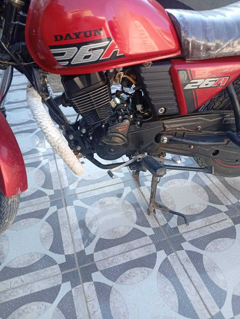 سلام عليكم دايون 23 للبيع دراجه مكفوله كفاله عامه الله شاهد من بيت للشغل بس اوراق سكنر دراجه ماذب عليه ربع دينار السعر 1300 وبيه مجال *********** واتساب موجود 24 ساعه بأي وقت اتصل وبيك خير وتددل
