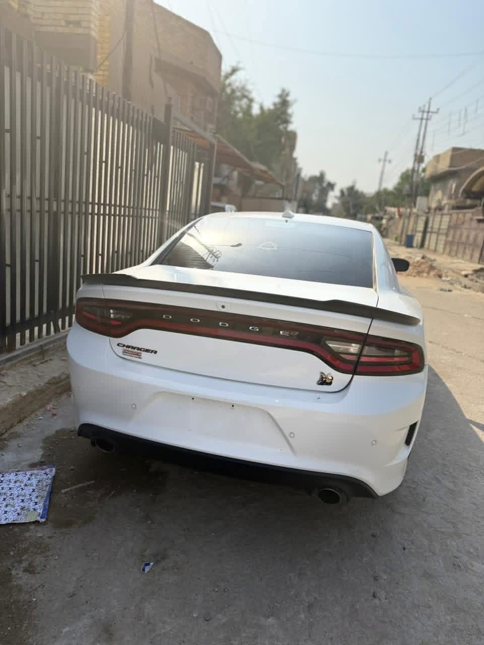 السلام عليكم 
الوحش للبيع فقط
سياره كلش حلوه
دوج جارجر 
فئه اسكات باك
موديل 2023
دخول جديد
سياره بيها مواصفات كلش حلوه
سياره جديده بمعنى الكلمه 
محرك 6.4
عليها سستم صوت 
عليها كزوز صالنصا بلاد 
دبات سود بلاد 
حادث واضح بالصور 
جدا بسيط 
جبت جاملغ نفس الون 

للتواصل متوفر فقط ( اتصال + واتساب) 
***********
