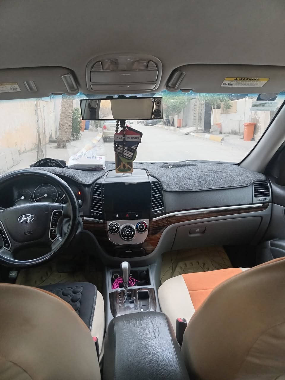 السلام عليكم
سنتافيا ٢٠١١ أمريكي ٤ سلندر مال بيت سياره تبريد تدفئه بأسمي وهزه جديده بيع او مرارس مهافي
السعر ١٣٢
***********
