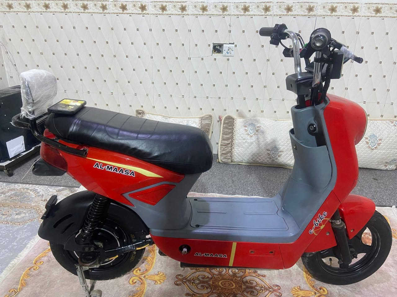 ماطور شحن حجم 14 اخو الجديد نوعية الماسه 4 بطاريات كبار وبشرط السرعه 99 تشغيل عن بعد شاشه أيباد 4 كير تثبت السرعه مكان أربيل سعر 220الف ومجال 
*********** وتس اب 

***********
