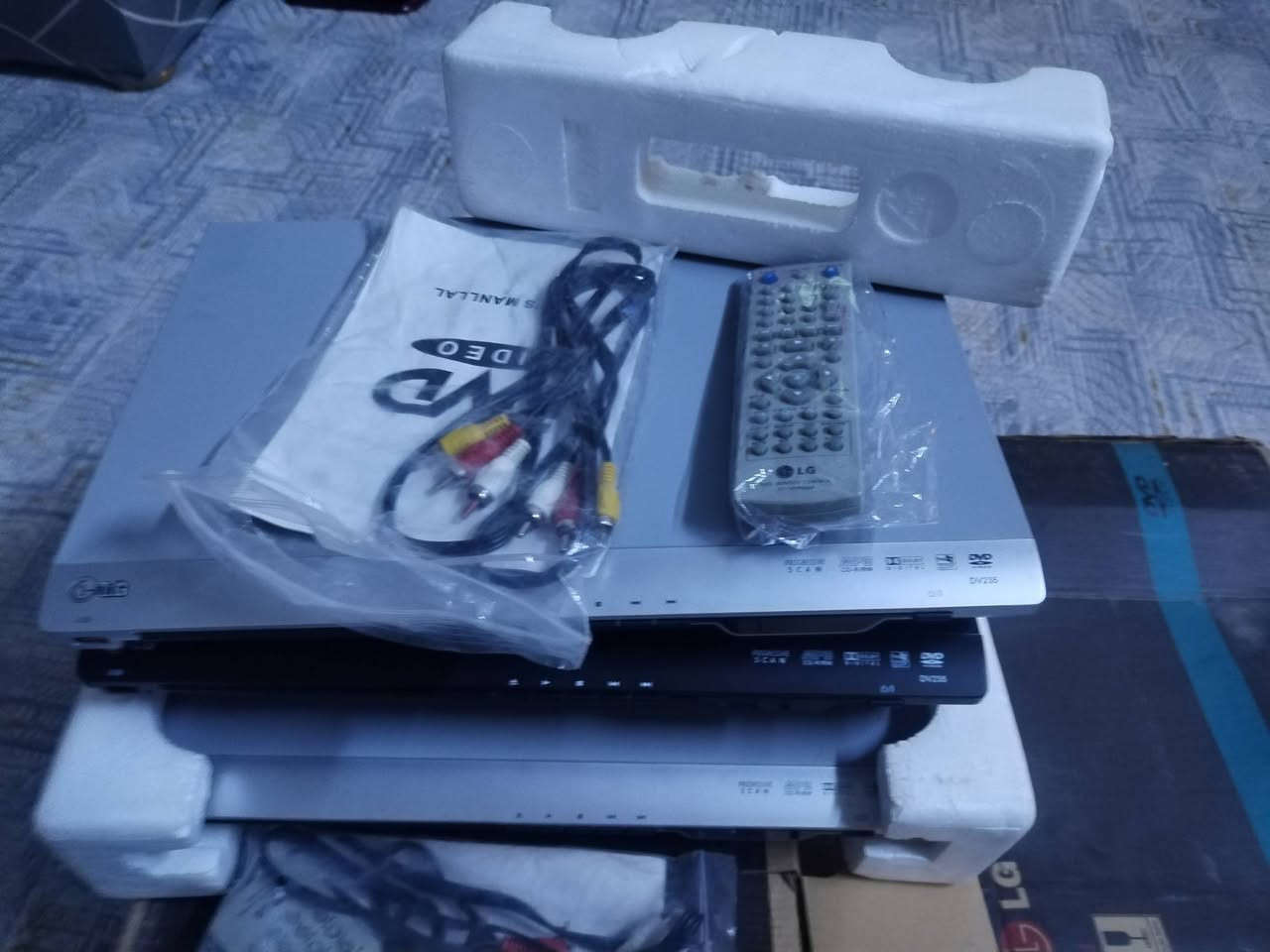 شلعه كلهم ينباعون ٣ قطع دفدي جديد كهرباء سعر ٣٥ اي استفسار خاص غير متواجد بل تعليقات


**إذا كنت صاحب هذا الإعلان وتريد حذفه لأي سبب، رجاءا أرسل رسالة إلى الدعم الفني**