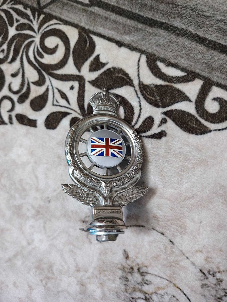 للبيع بريطاني علي الحداد وطيره مال سيبايه عنوان بغداد متواجد خاص ***********
