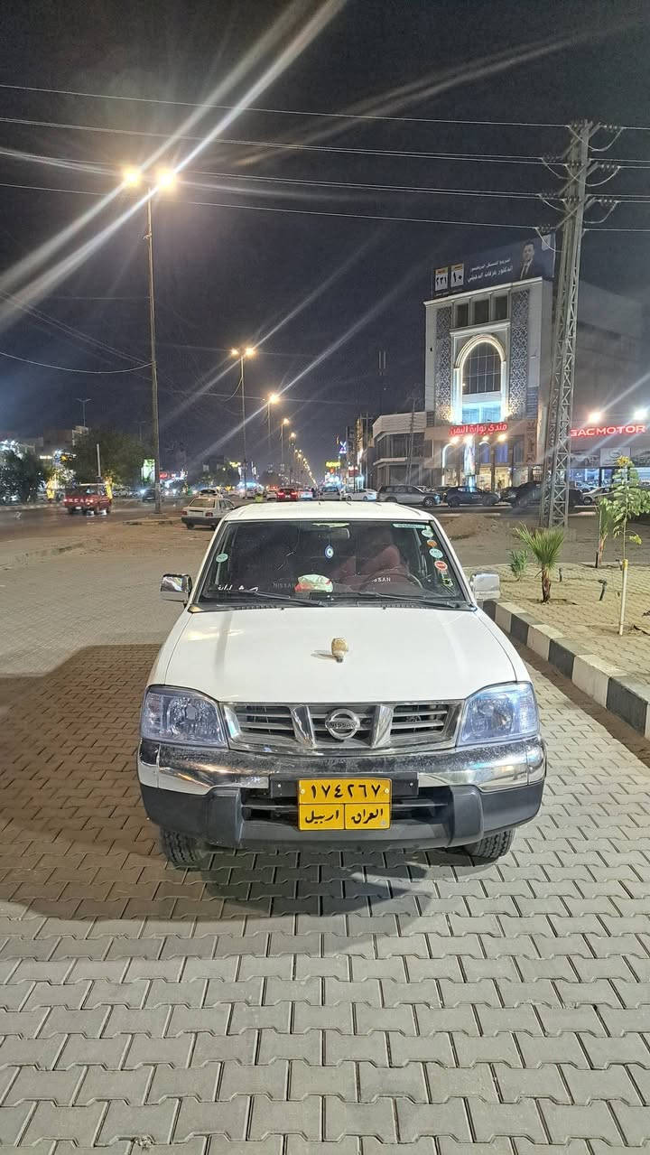 للبيع نيسان بيكم مودييل 2015كفالة عامة تدفئة تبريد تخم تاير محرك كير كلة مكفول رقم  ربيل سيارة جديدة المكان النجف  رقم الموبايل ***********
