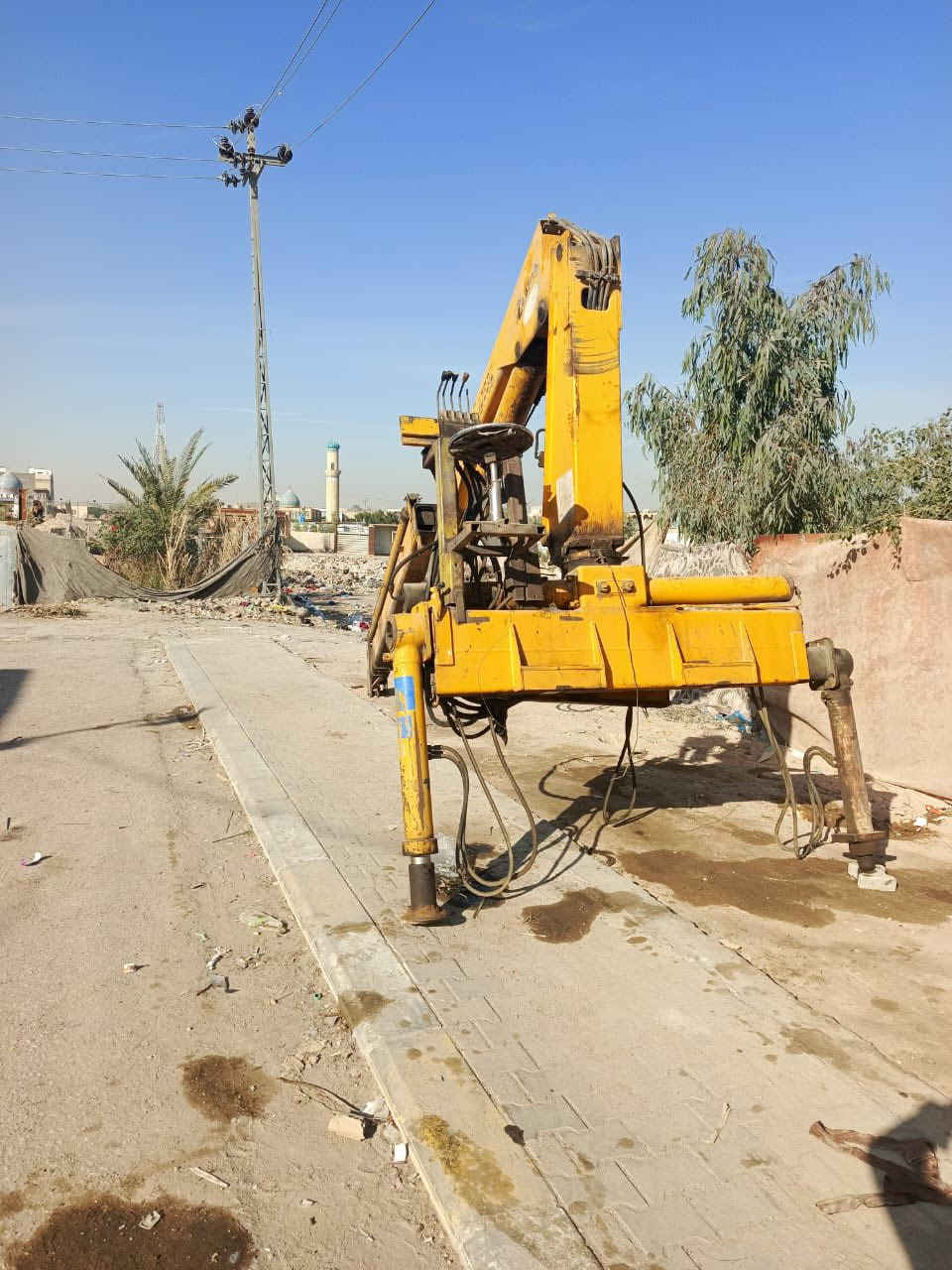 كرين 7 طن سلايتين او بدي الماني مال كرين للبيع مكاني نجف سعر مناسب تصل وبيك خير ودلل اني مكلف ب النشر هاذه رقم راعيهن ‭٠٧٨٢ ٢٠٣ ٢٧٣٠‬
