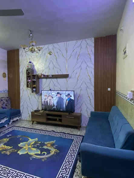 السلام عليكم بيت للبيع مساحه 350 محلات عدد2+ حديقه +طرمه +غرف عدد2 +مطبخ + استقبال +هول الاستفسار ع خاص الرقم ***********بغداد  فلكه سلمان باك  حي جابر  الانصاري
