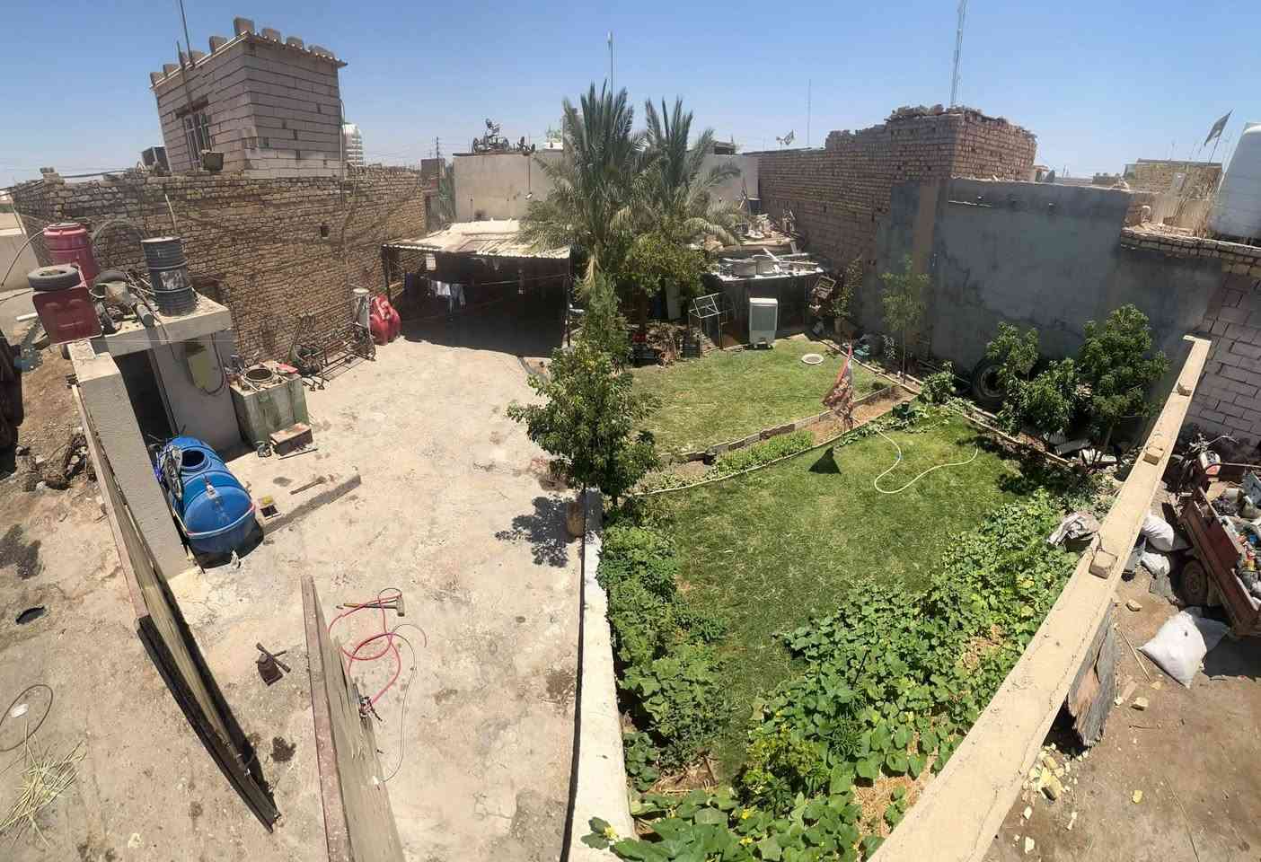 سلام عليكم  بيت للبيع في منطقت طبر يبعد ع مدرسة ابتدائيه ٥ امتار يتكون من ٤غرف نوم 2مطابخ حار وبارد
1 حمام  دوانيه ومتخلها بيت بابين رئيسي. زائد قطعه 300 متر  ***********
سلام عليكم  بيت للبيع في منطقت طبر يبعد ع مدرسة ابتدائيه ٥ امتار يتكون من ٤غرف نوم 2مطابخ حار وبارد
