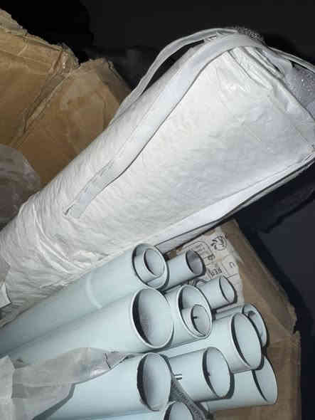 خيمة طولها 6متر وعرضها 3متر الخيمة تركيب بواري مامستخدمه ولا مره ولا مشدودة اصلن  وغراضها كامله ومابيها اي نقص 
الجادر مالها نايلون مطري 
مكاني البصرة الحيانية ويوجود توصيل 
رقمي ***********
سعرها خاص

لحد يكلي شلون شكلها الله شاهد ماشادها كلش
