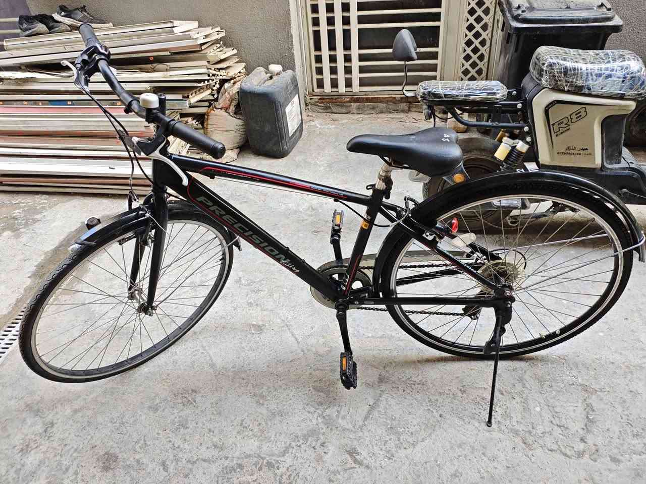 بايسكل ياباني ٧ نمر خلفي و نمره امامي السعر ١٢٠ وبي مجال المكان الوزيريه الرقم ***********
