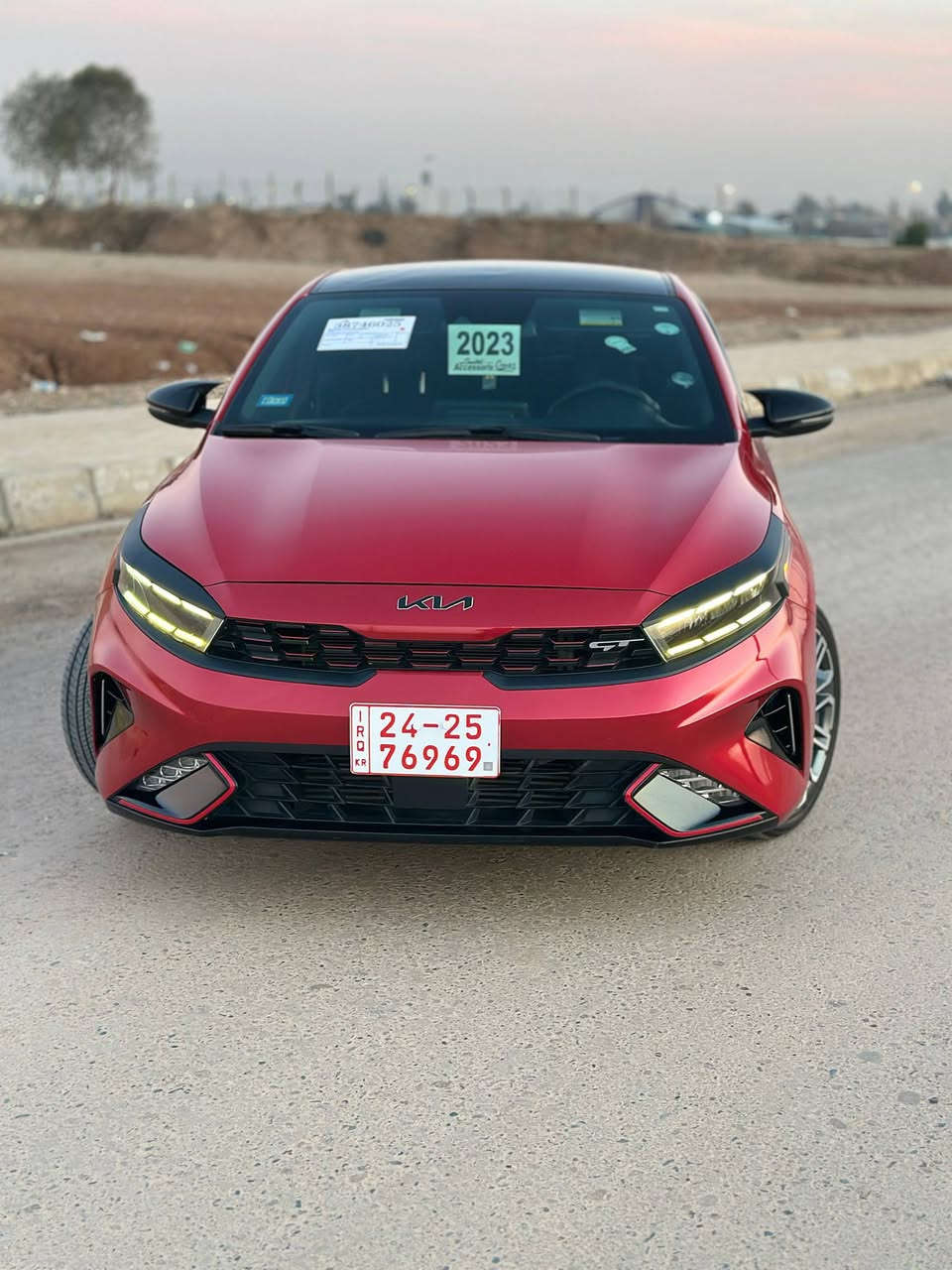 سلام عليكم
🔥للبيع كيا فورتي GT موديل 2023 🖤🧡
🔥 كلين بدون ايربك بدون دواخل او شواصي
🔥كاتي تترقم اربيل او دهوك بكيفك انت 
🔥مكينة 1.6 تيربو كفالة كير و مكينة 
🔥ماشية 43 ميل مشي امريكا
المواصفات :
 🔥بصمات دخول و تشغيل / تشغيل عن بعد
🔥كشنات مختمة جي تي 
 🔥رادارات من كل الجهات / مانع اصطدام
🔥كروز كنترول تفاعلي / نظام محافظة على المسار
🔥شاشة جبيرة / كاميرا و حساسات خلفية
🔥 كار بلي و اندرويد اوتو 
 🔥لايت امامي ليد و بك لايت ليد / دبل اكزوز
 🔥قطعتين تبريد 
🔥بعد هواي مواصفات معروف ال GT
السيارة جاهزة من كلشي صدر و حدادية و تايرات و حجر بيئة و كير و مكينة 
حادثها موضح بالصور مع المنشور
السعر 158 وبي مجال بسيط للشراي 
مكاني موصل // حي الصديق 🖤
***********
***********
