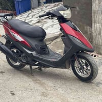 ماكس عدلة • ٤٩ • زينون