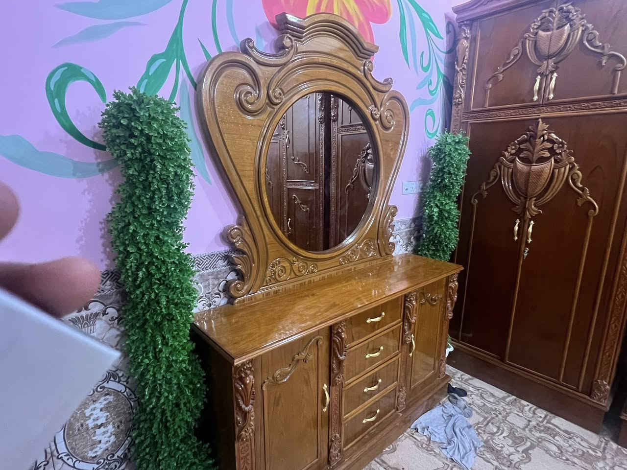 السلام عليكم عندي غرفه نوم جديده توه مفصلها وحتاجيت واريد ابيع غرفه كارتون خشب اصلي وثقيل السعر مليونين وبيها مجال العنوان البصره ابي الخصيب
رقم /***********
ع رقم فقط
