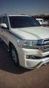 لاندكروز ١٧ بغداد باسمي تحويل مباشر بدون صبغ مكانات بارد السعر ٤١٠ $ ب...