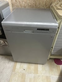 غسالة صحون lg كوري    ثلاث مرشات للبيع 07815833319