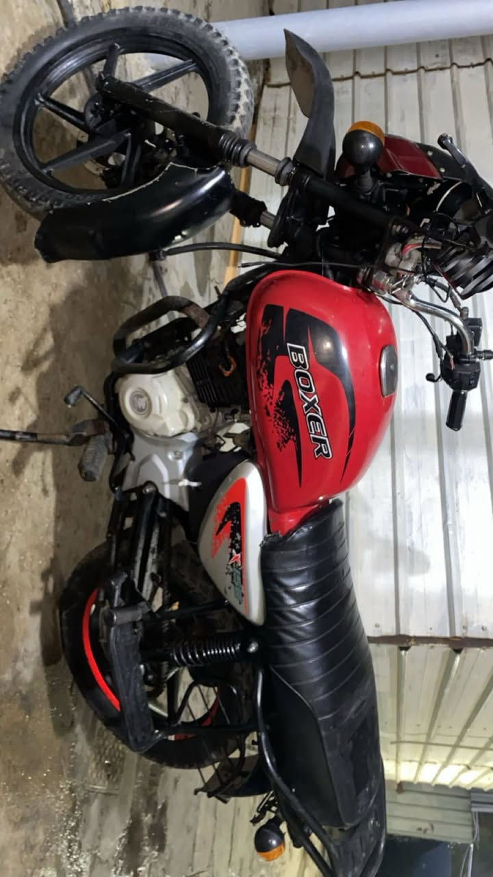 دراجة بوكسر كلشي مابيها فقط  لاستيكات مال دبل مابيها اوراق اريد ابيعها اقبل اصورني من تشتريها مكاني بغداد حي جامعه شراي يراسلني على خاص الي مو شراي لا يراسل فدوه اروحلكم 2023


**إذا كنت صاحب هذا الإعلان وتريد حذفه لأي سبب، رجاءا أرسل رسالة إلى الدعم الفني**