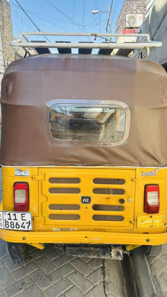 تكتك 18 للبيع
فول نظافة دوس نضيفة بس مال السايق معمرة مكينة مجفته بس ما مفشوكة رقم وسنوية تحويل ثاني يوم 
مكاني مدينة الصدر رقمي ***********
سعر5800 وبيها مجال
