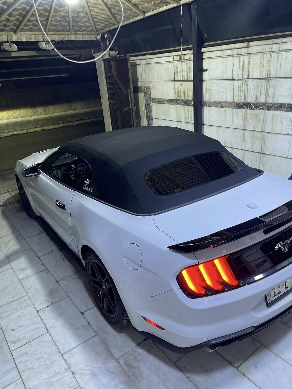 فورد موستنج ايكو بوست Premium 2023 
  رقم بغداد فول مواصفات 

 الموقع: بغداد - الطالبية 
 النوع: فورد موستنج Premium
الرقم: بغداد
 الحادث:  مياه امطار فقط مكفولة السيارة 

 مواصفات السيارة:

✅ محرك وكير مكفولين

Active Exhaust (تحكم بصوت العادم)✅ 

✅ مقاعد جلد 

✅ تبريد و تدفئة المقاعد

✅ تدفئة ستيرن

✅ رادارات أمامية وخلفية

✅ إشارات ترحيبية Mustang

✅ حساسات خلفية

✅ نظام أمان عالي، قيادة رياضية وثابتة

 ✅ شاشة كبيرة، بلوتوث، CarPlay، كاميرا خلفية

✅ السقف كشف كهرباء 

السعر:- 185 ورقة وبيهة مجال 
للاستفسار:- ‭0770 842 6531‬
***********.   
#سيارات_VIP #سيارات_رياضية #شركة_الراية_لتجارة_السيارات 
شركة الراية لمزادات السيارات الامريكية
