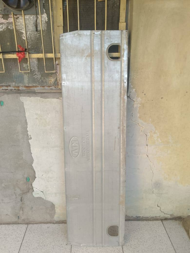 تنته كيا مع غلاف ظهر كيا حمل
***********
