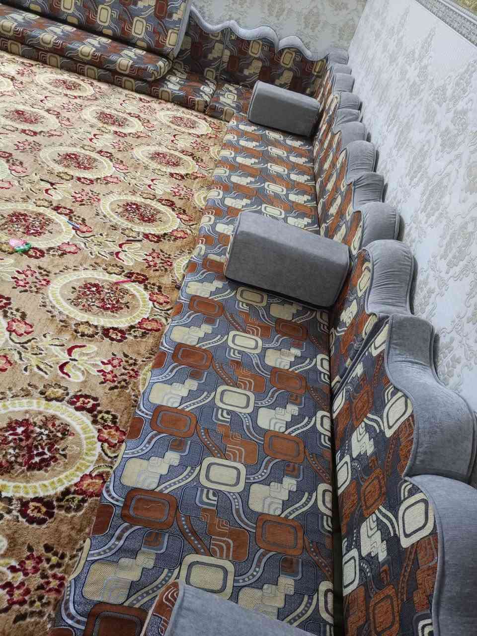 السلام عليكم ديوان للبيع 14 متر كلش نضيف ***********
