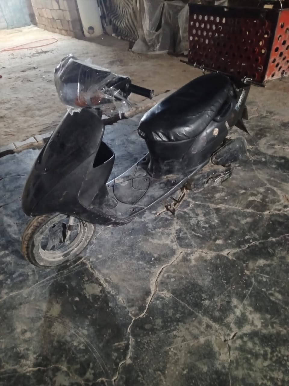 دراجه سوزوكي 60 جاهزه مابيها اي عطل محرك وكهربايات كولها جاهزه مكاني تكريت الزهور السعر200
***********
