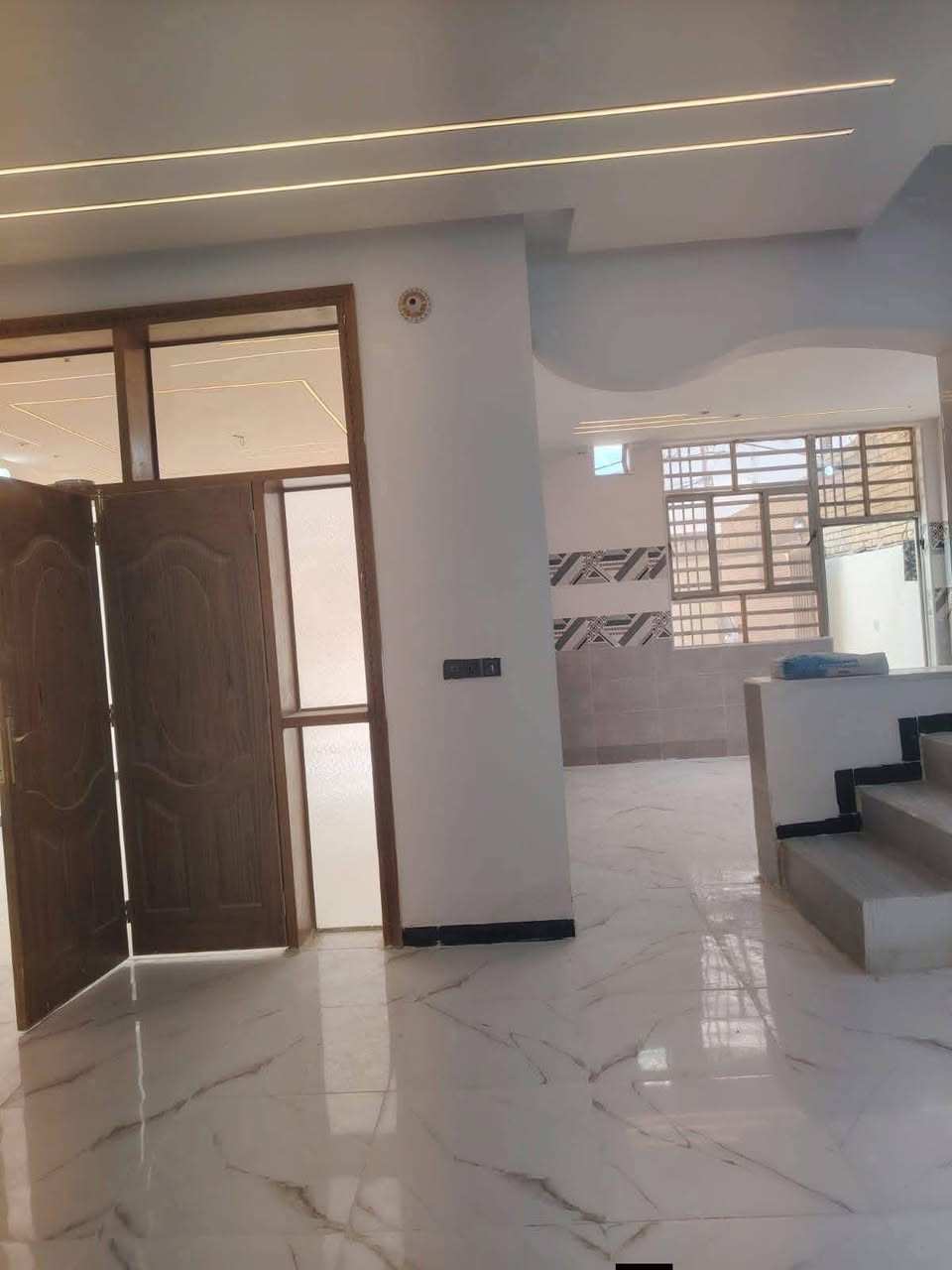 دار للبيع المساحة 150متر كلش مناسب بالخط الاول يبعد عن طريق المطار 100متر

طابو زراعي سند 25اقرار محكمه تنازل بسم المشتري مع كافه الخدمات تبليط ماء كهرباء بناء جديد ما مسكون طابوك جمهوري صب كونكريت اساس وسقف مقابل ملحق قريه الغدير عله شارع المطار سعر, 63مع المجال
***********
