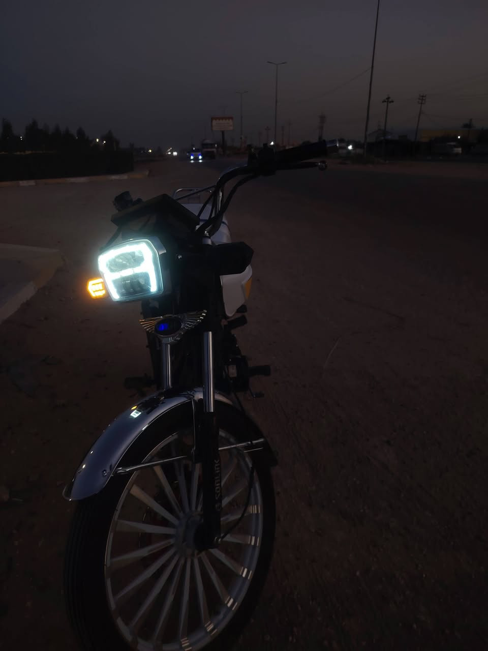 سلام عليكم شباب سيفان 2024
الشكل الجديد 
محرك اسود 200
ويل عدل 
الدراجه شوفت عينك نضافته 
مكاني حله قرب بوابه ابو خستاوي 
لل استفسار ***********
السعر 700 وبيه مجال لل طيبين
