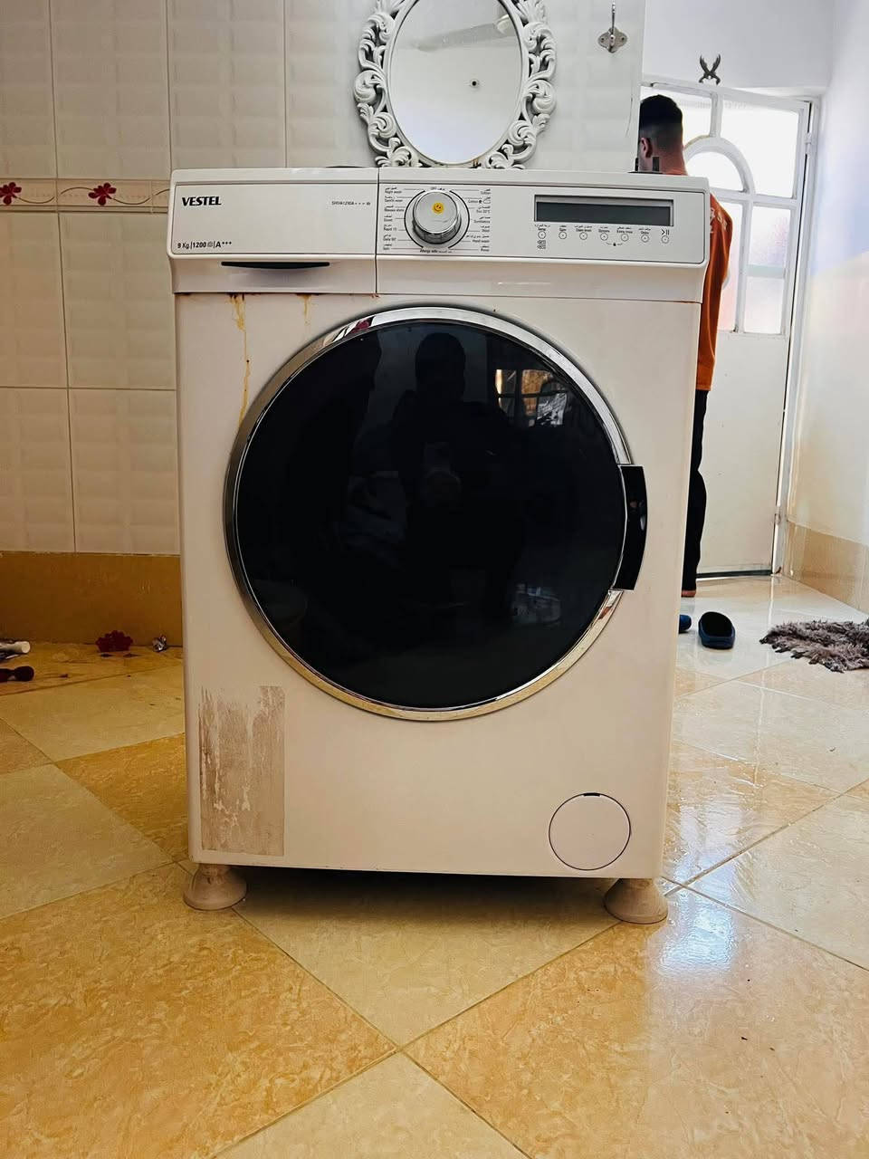 اخو الجديد 

سعر الكانتور ٢٧٥ الف

سعر الغساله ٢٥٠ الف

للإستفسار الاتصال ع رقم

 ***********
