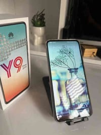 هواوي Y9 prime  ذاكرة 128  جهاز نضيف وشغال بالكامل   السعر 95 ألف   07...