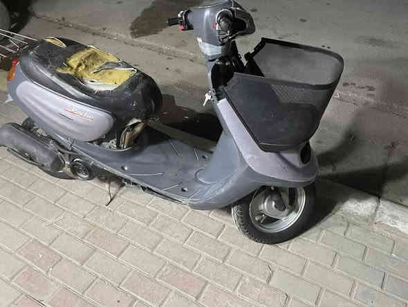 السلام عليكم 
حبايب منغولي للبيع الدراجه كدامكم مكاني كربلاء حي العسكري قرب جامع العمرن دراجه نقصها بس كشن كلشي مابيها هندر واحد تشتغل مفتوحه اني مجفتها ب ايدي يعني مو تجفيت كلاوات سعرها(170) موجود واتساب او اتصل ***********
