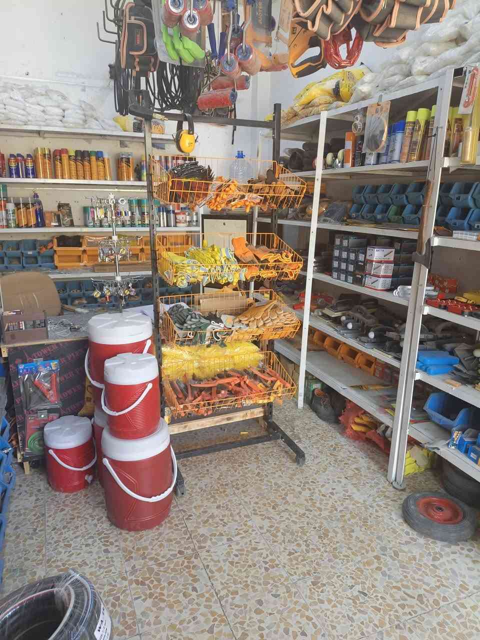 غراض محل انشائية للبيع عدا الرفوف بسعر مناسب
البيع شلع


**إذا كنت صاحب هذا الإعلان وتريد حذفه لأي سبب، رجاءا أرسل رسالة إلى الدعم الفني**