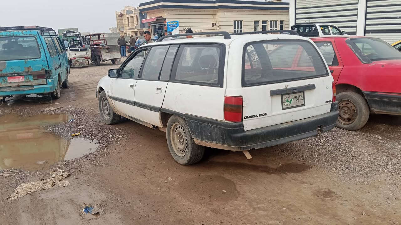 اوبل  موديل 90 رقم نينوى شرط التحويل و الوكاله
سنويه خضره محرك وكير شرط السعر 15 وبيه مجال
العنوان موصل كيارة اتصل و ادلل
***********
