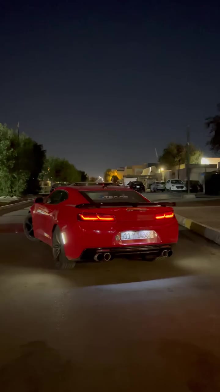 للبيع موديل 2018 v6
4 قطع صبغ بدون دواخل بدون شواصي 
كير ومكينه كفاله 
عليها تفريغ واكس بايب 
السياره مدفع ماشاءلله 
لد متغير بالتلفون 
فتحه وبصمة وشاشة 
تشغيل عن بعد 
السيارة نقصها بوليش و بوش صدر امامي 
123 ورقة وبيها مجال للشراي
***********
مكاني بغداد المنصور
