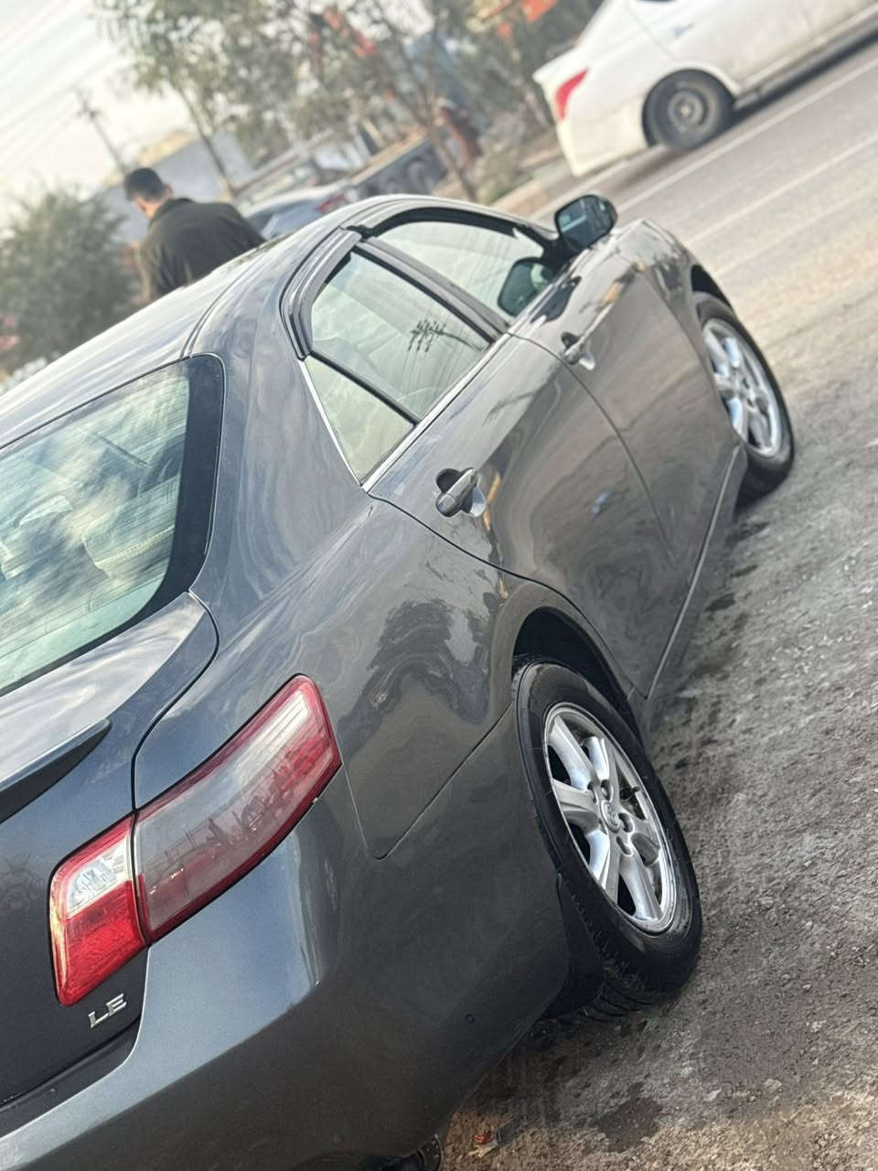 السلام عليكم 
للبيع كامري موديل 2007LE
رقم بغداد الدولي وهزة جديده تحويل مباشر
كير ومكينه مكفولات 
تخم تاير 
تحكم ستيرن شاشه وكامره 
حادثها جامرلغ امامي بدون قطره دواخل ايرباك سليم
السياره كلها ليبل واحد بيها قطع صبغ ابيع حزام 
السعر 82$ بيها مجال حك الجيه 
مكاني ديالى الخالص 
***********
