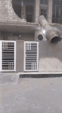 الدار للبيع (المساحه ٢٥٠) مع المحلات +شقه الموقع حي الشهداء شارع الزهور الإستفسار ***********
