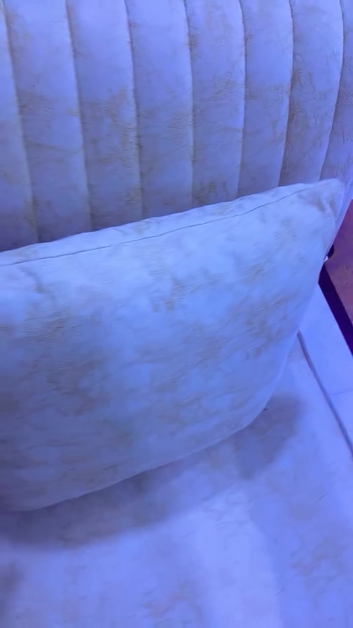 سلام 🙋🏻‍♀️
تخم قنفات متكون من ٨مقاعد +مقاعد ثنين ع شكل طبلات مدوشمه كاملة +٦كوشات التخم نضيف وجديد بلتصوير مبين نضافته والي يحب يتفضل يشوفه ويشوف نضافته مو اشكال عنواني. حي الجهاد قرب شارع سوق رضا


**إذا كنت صاحب هذا الإعلان وتريد حذفه لأي سبب، رجاءا أرسل رسالة إلى الدعم الفني**