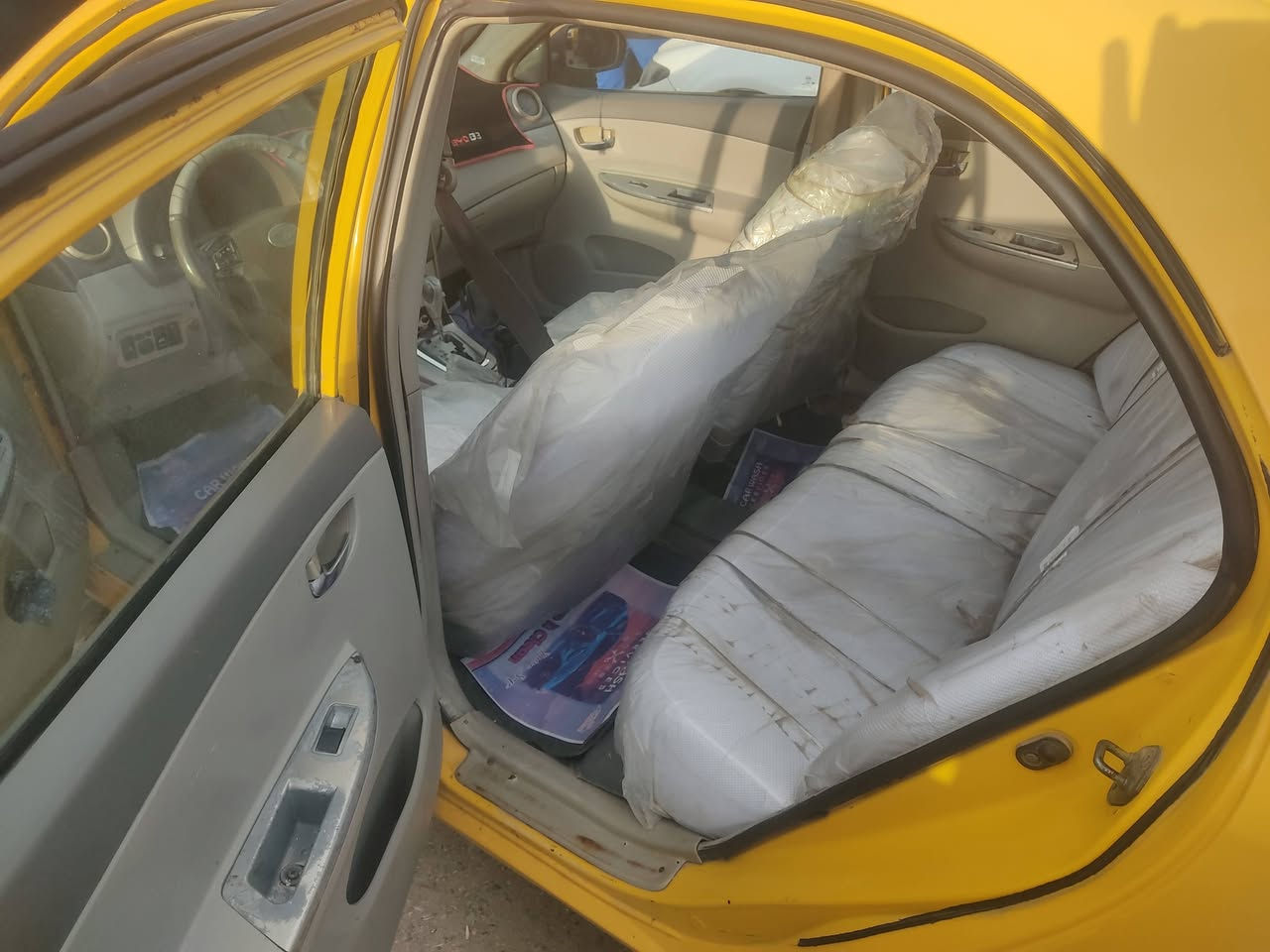 سلام عليكم سيارة بي وادي 2011 رقم بغداد كير مكينة كورلا 1800شكل القديم مكينة مال حاوية سيارة جاهزة للشارع ماتصرف عليه. كلشي سعر ٤٠ سنوية لل27لانكليزي رقم بغدادعلى الاستلام صاحبه يريد تحويل *********** موجود واتساب فقط مكن السيارة بغداد حي الجهاد//
