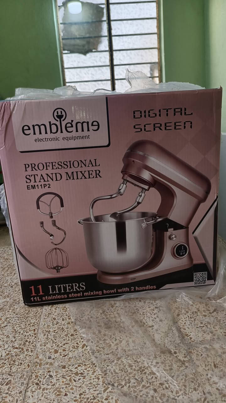 هاي الغراض اللبيع الطباخ 225 الف دينار و عجانه سعر 150 الف دينار و مايكرويف السعر 150 الف دينار لي يريدهن الموصل حي الانتصار شارع 60 تواصل على هاذ الرقم ***********
