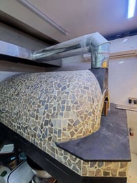 فرن حجري للبيع استعمال قليل 07856000066