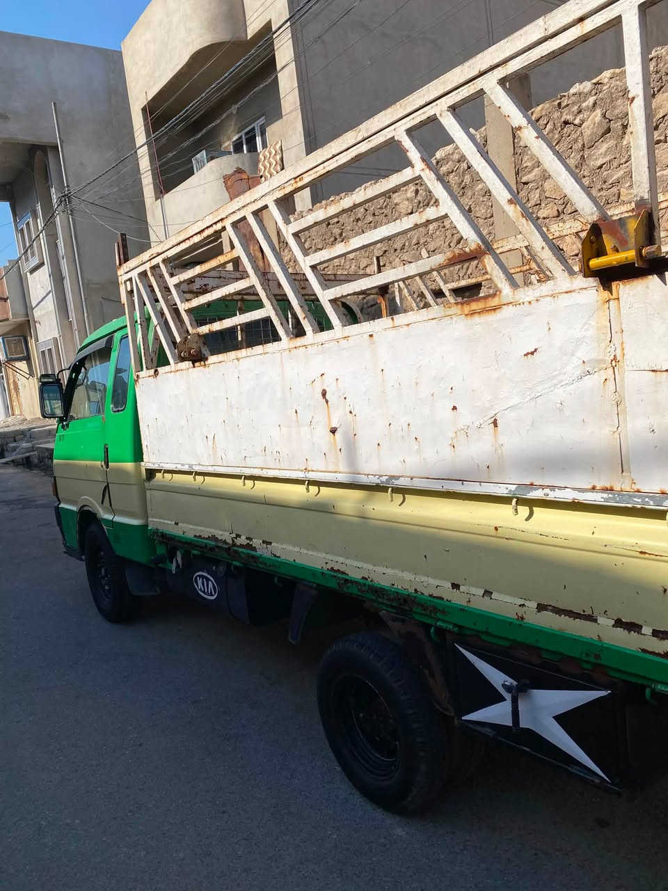 كيه حمل بينكو موديل95
مكينه شرط 

كير شرط 

جامات كهربائي

داخال نضيف

طخم تاير جديد

مكاني موصل
استفسار على سعر اتصل على الرقم

***********

***********
