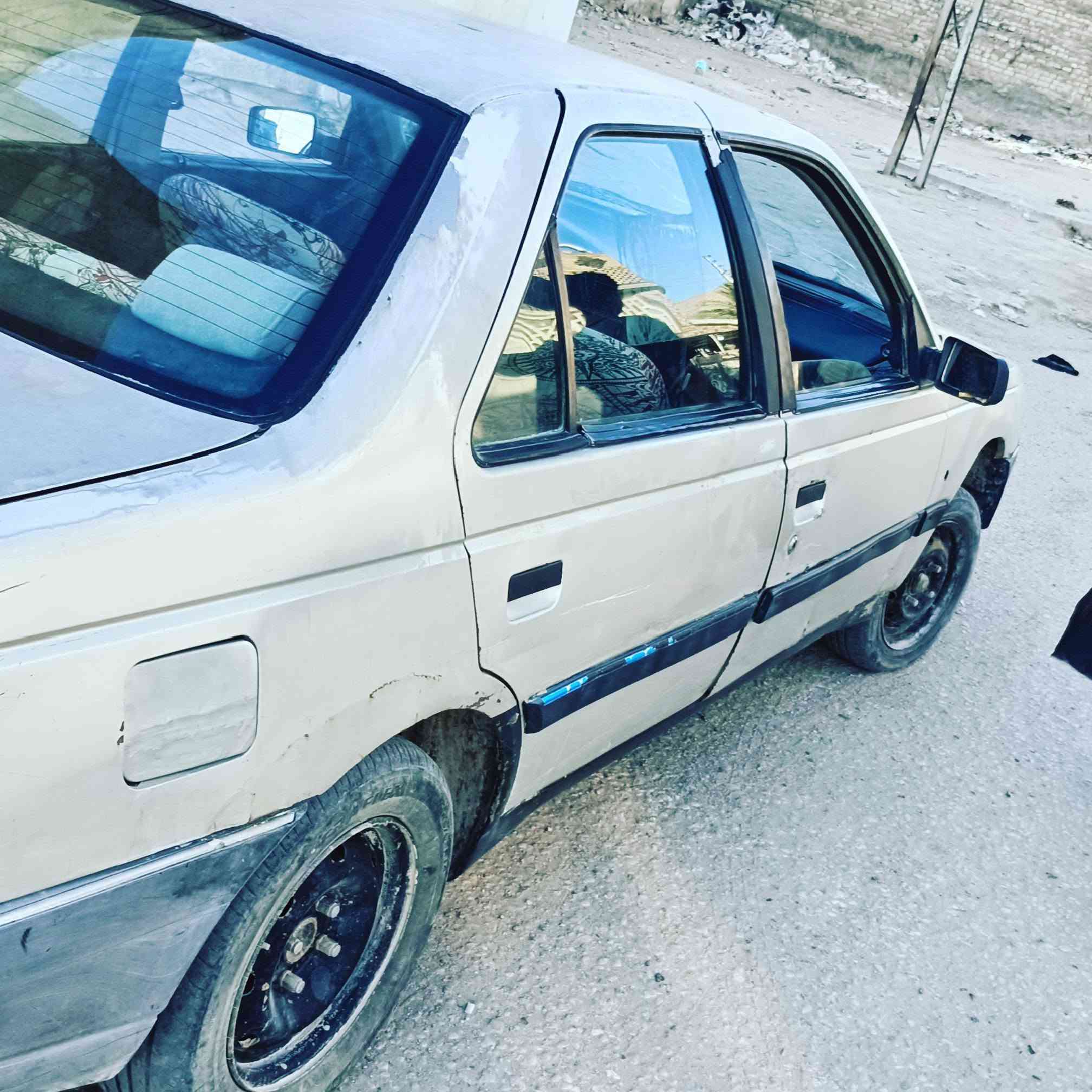 السلام عليكم
سيارة بيجو روى للبيع موديل ٢٠٠٨ كير ومحرك مكفول حدادية وبريك وكهربائيات خير من الله محرك محور اوبل كير عادي  السيارة نمرته نجف وموجودة بالنجف السنوية لغاية ٢٠٢٧ 

السعر ١٥ ورقة وبيها مجال 

موبايل *********** واتساب موجود بيه
