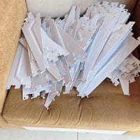 رفوف محل للبيع مدة الاستخدام فقط شهرين للاستفسار 07818785174