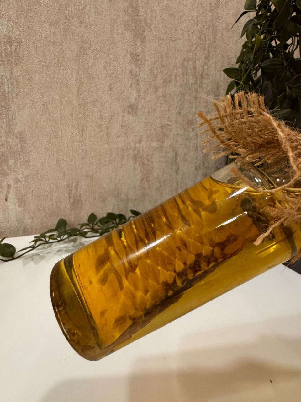 زيت الحيّة 🐍✨

إذا تعبتي من التساقط والتقصّف وبحثتي عن حل فعّال… زيت الحيّة هو سر الشعر الكثيف والطويل! 🌿
تركيبته الغنية تغذّي فروة الرأس بعمق، تنشّط البصيلات، وتساعد على تقوية الشعر من الجذور للأطراف.
يمنحك نعومة حريرية ولمعان صحي واضح من أول استعمال، ومع الاستمرار تلاحظين فرق بالكثافة والطول ✨
مناسب لكل أنواع الشعر، ويقلل الهيشان ويعالج الجفاف حتى يرجّع لشعرك حيويته الطبيعية.
دلّلي شعرك بعناية يستاهلها وخليه يلفت الأنظار بجماله وقوته 💚

#توصيل_كافة_المحافظات #زيت_الحية #عنايةبالشعر #زيوت_طبيعية #كثافة_الشعر


**إذا كنت صاحب هذا الإعلان وتريد حذفه لأي سبب، رجاءا أرسل رسالة إلى الدعم الفني**